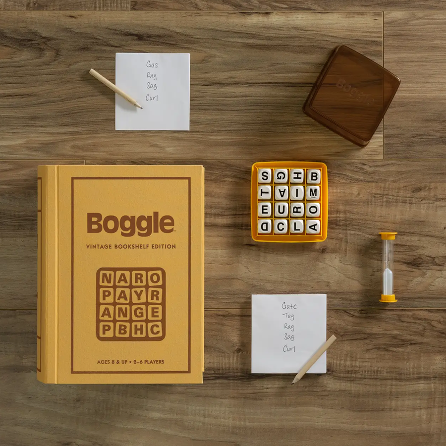 Boggle Vintage Bookshelf Edition