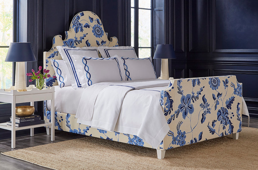 Charleston Platform Bed with Footboard