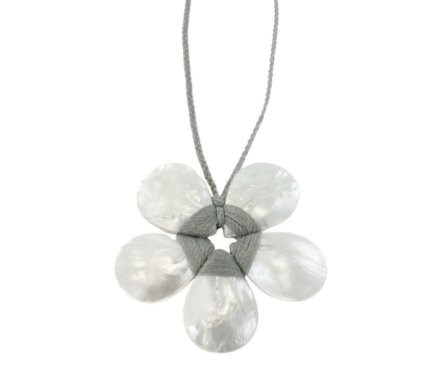 Flower Shell Necklace